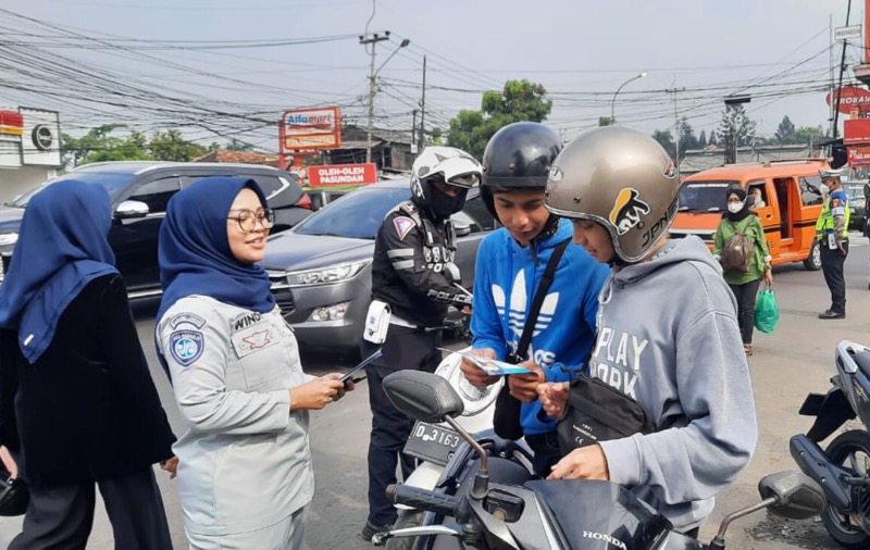 Jasa Raharja Bersama Mitra Kerja Giat Pemeriksaan Pajak Kendaraan Dalam Bulan Sadar Pajak di Kabupaten Bandung Barat