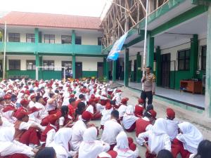 Panit Binmas dan Bhabinkamtibmas Berperan Aktif Dalam Kegiatan MPLS di SMPN 40 dan SMPN 61 Mustikajaya, Bekasi