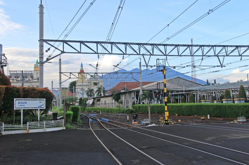 Yuk Jelajahi Tempat Wisata Dekat Stasiun Commuter Line