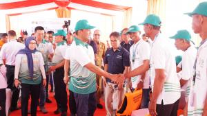 Kampanye Keselamatan Transportasi Sungai dan Danau, Dirjen Hubdat Bagikan 600 Life Jacket