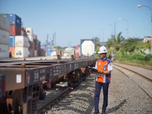 Dorong Volume Angkutan KA Kontainer, KAI Logistik Tingkatkan Kapasitas Angkut