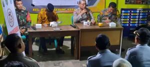 Ngopi Kamtibmas: Jalin Silaturahmi dan Wujudkan Keamanan di Bantar Gebang