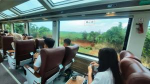 KAI Wisata Borong Rombongan Traveling by KAI Naik Kereta Panoramic dan Suite Compartment Class