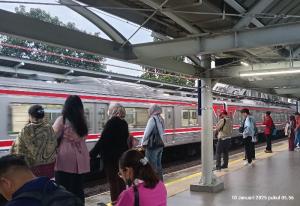 KAI Commuter Tetap Operasikan 1.048 Perjalanan Commuter Line Jabodetabek Pada Cuti Bersama