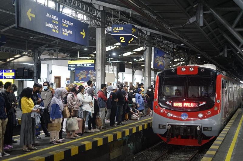 Empat Tahun Beroperasi, Commuter Line Yogyakarta-Palur Tunjukkan Peningkatan Sebagai Transportasi yang Terjangkau dan Efisien