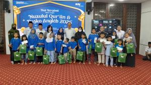 Peduli Sesama, KAI Services Berikan Bantuan untuk Rumah Autis Cagar Foundation dan Masjid Al Hikmah Mangga Besar