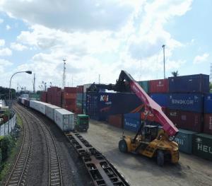 Layanan Angkutan Kereta Api Peti Kemas Terus Diminati, KAI Logistik Luncurkan KA KALOG 3