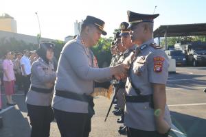 Serah Terima Jabatan dan Pelantikan Pejabat Baru, Kapolres Metro Bekasi Kota Tegaskan Komitmen Profesionalisme dan Pelayanan Prima