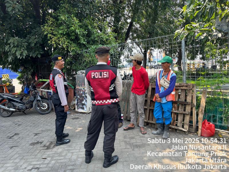 Satsamapta Polres Pelabuhan Tanjung Priok Giatkan Patroli Dialogis untuk Ciptakan Kamtibmas Aman