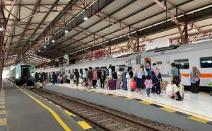 KAI Commuter Konsisten Tunjukkan Tren Positif, Layani 32 Juta Lebih Pengguna Commuter Line Pada April 2025