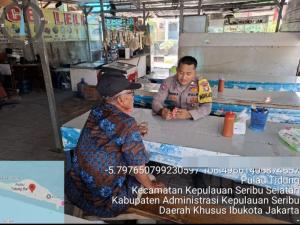 Bhabinkamtibmas Pulau Tidung Sambangi Tokoh Masyarakat, Perkuat Sinergi dalam Menjaga Kamtibmas