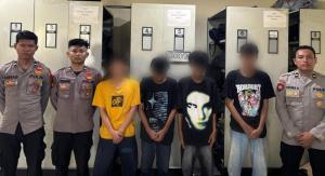 Team Presisi Polres Metro Bekasi Kota Ciduk Pelaku Aksi Tawuran Dalam Operasi Berantas Jaya 2025