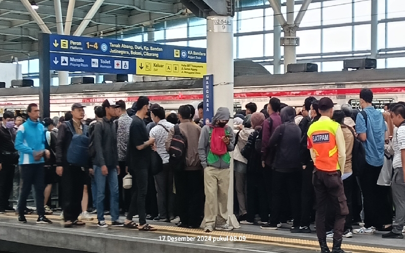 Libur Panjang Waisak, KAI Commuter Layani Hampir 2,7 Juta Lebih Pengguna Commuter Line Jabodetabek Hingga Siang Ini
