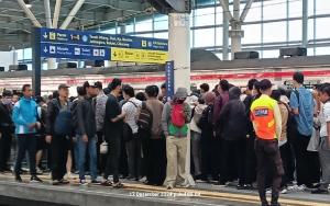 Libur Panjang Waisak, KAI Commuter Layani Hampir 2,7 Juta Lebih Pengguna Commuter Line Jabodetabek Hingga Siang Ini