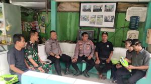 Sinergitas TNI-Polri: Patroli dan Kunjungan Poskamling di Wilayah Medansatria