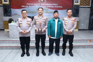 Divhumas Polri Gelar FGD Kontra Radikal di Polrestabes Makassar: Terorisme adalah Musuh Kita Bersama