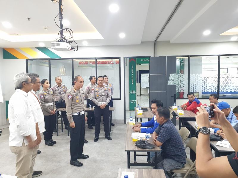 Kasat Lantas Polres Metro Bekasi Kota Tegaskan Komitmen Zero ODOL di Industri Angkutan Bekasi