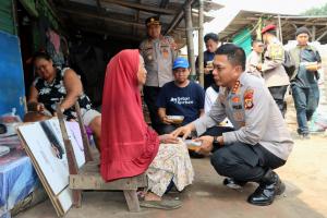 Masakan Hotel Disajikan untuk Warga Slum Area Sukmajaya, Kolaborasi Sosial Rayakan Idul Adha