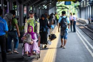 Tegas dan Humanis, Pedoman Satuan Keamanan KAI Services dalam Menjalankan Tugas di Lapangan