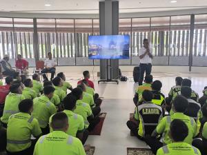 Hadirkan Taman yang Indah di Stasiun, KAI Services Gelar Pembinaan untuk para Gardener