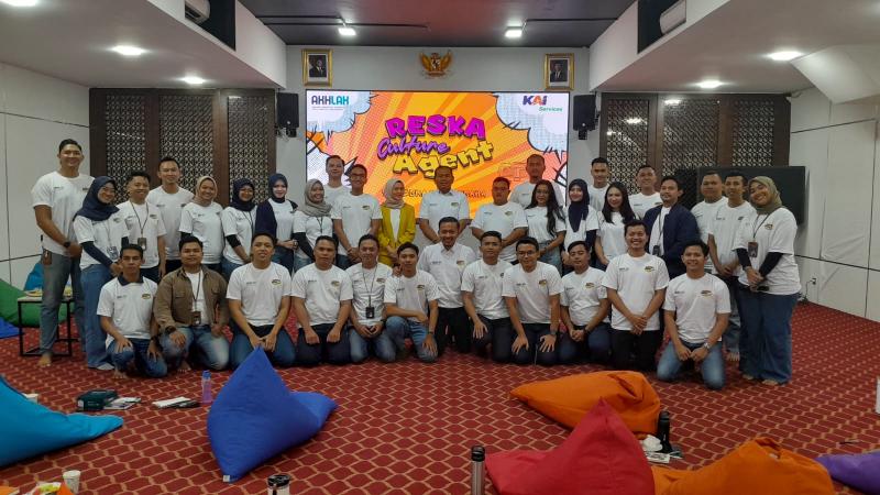 Berikan Wawasan Bersosial Media yang Baik, KAI Services Gelar Workshop Reska Culture Agent