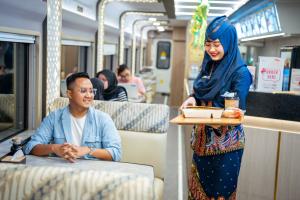 Rayakan HUT Jakarta ke 498 tahun, Kuliner Kereta dan Loko Cafe hadirkan Sajian menu Khas Jakarta