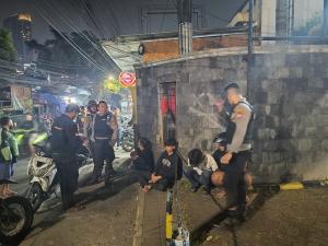 Patroli Presisi Polres Jaksel Gagalkan Tawuran, Enam Pemuda Diamankan