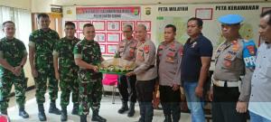 Yon Armed 7 Cikiwul Sambangi Polsek Bantargebang Rayakan HUT ke-79 Bhayangkara