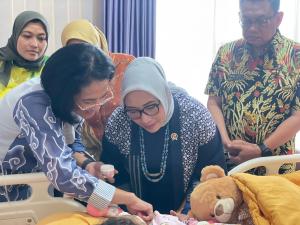 Polri dan Kementerian PPPA kunjungi anak korban tanpa asal usul di RS Polri, pastikan pemulihan medis dan psikologis berjalan optimal