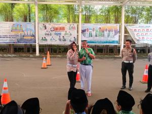 Satlantas Polres Metro Bekasi Kota Edukasi Siswa SMA Al Azhar 8 Soal Lalu Lintas dan Disiplin di Jalan