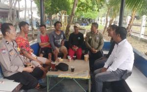 Bhabinkamtibmas Pulau Kelapa Sambang Tokoh Masyarakat, Perkuat Sinergi Jaga Kamtibmas