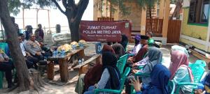 Kapolres Kepulauan Seribu Gelar Jumat Curhat di Pulau Harapan, Dengarkan Aspirasi Warga dan Tegaskan Komitmen Cegah Premanisme dan Judi Online