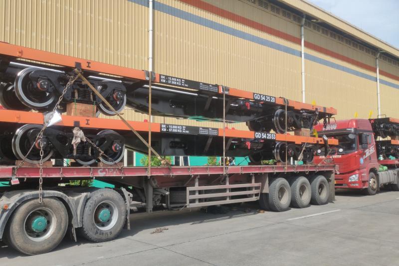 KAI Logistik Distribusikan 270 Gerbong Datar, Dukung Peningkatan Kapasitas Angkutan Barang di Sumatera