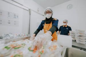 Aman dan Higienis, KAI Services Raih Sertifikasi CPPOB BPOM