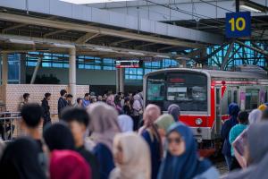 KAI Commuter Catat Rekor Pengguna Harian di Bulan Juli 2025, Jumlah Pengguna Commuter Line Jabodetabek Tembus 31,4 Juta
