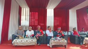Sinergitas TNI-Polri Hadiri Undangan HUT ke-80 RI di Kelurahan Cikiwul Kecamatan Bantargebang