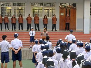 Kapolsek Bekasi Barat Imbau Pelajar Strada Bhakti Wiyata untuk Tidak Ikut Unjuk Rasa dan Tawuran