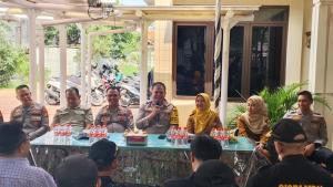 Polres Metro Bekasi Kota Bangun Kedekatan dengan Warga Lewat Ngopi Kamtibmas di Kantor BKPM Bekasi Timur