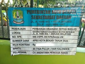 Diduga Asal Jadi, Proyek Perbaikan Drainase Depan Masjid dan Gorong-Gorong Kantor Wali Kota Bekasi Tuai Sorotan LSM