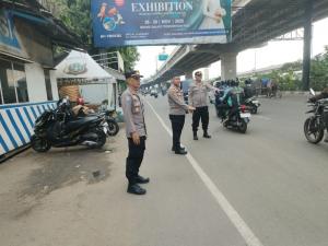 Polsek Bekasi Barat Sebar Anggota di Titik Rawan Kemacetan