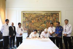 KKP dan Bapeten Teken Kerjasama Sertifikasi Bebas Cesium 137 untuk Udang