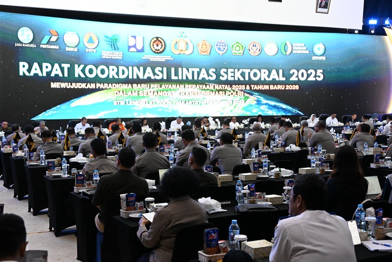 Menhub Paparkan 13 Kebijakan Lintas Moda untuk Kelancaran Angkutan Nataru