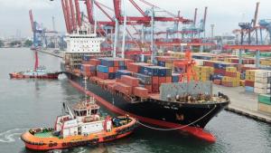 IPC TPK Perkuat Arus Logistik Akhir 2025, Kapal CMA CGM Sandar di Tanjung Priok
