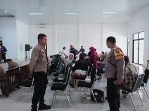 Polsek Bantar Gebang Pantau Penyampaian Nilai Pembebasan Lahan TPA Sumurbatu